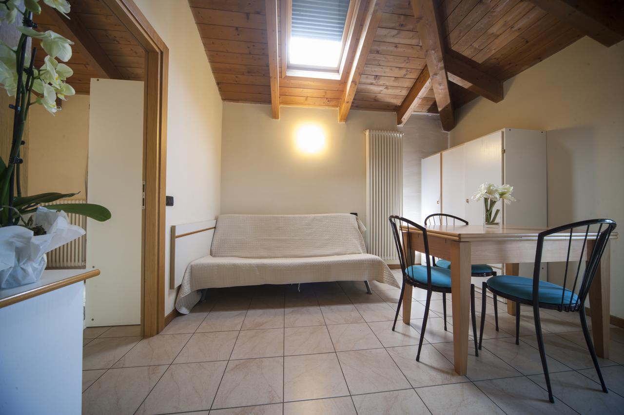 Residence Il Capodoglio Rimini Bagian luar foto